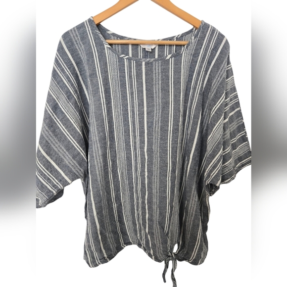 Lot Of 2 Striped Women's Top Size XXL EUC - Picture 4 of 6